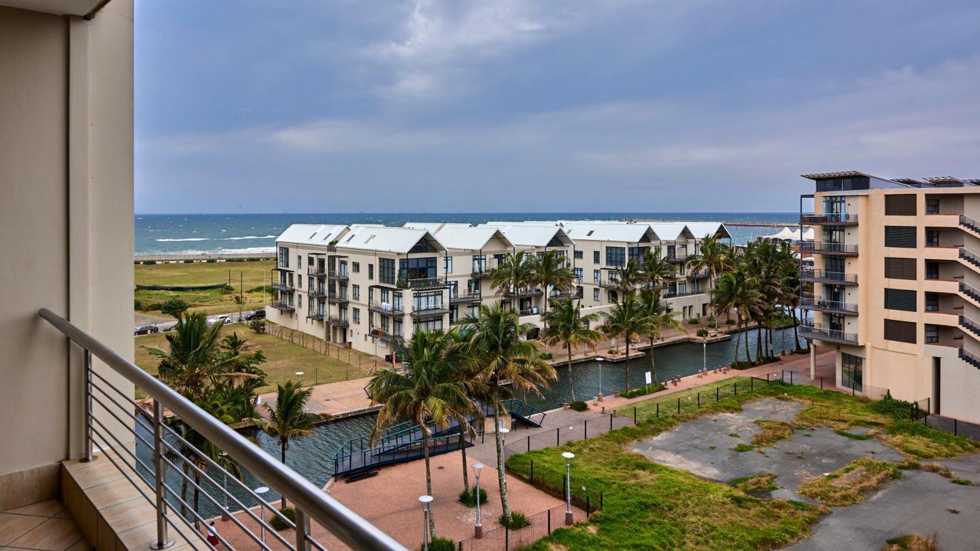 Point Waterfront The Sails Seaview Apartment -- Near Msc Cruise Terminal ダーバン エクステリア 写真